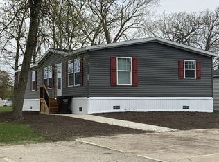 1674 Meadowbrook Dr #374, Monroe, MI 48161