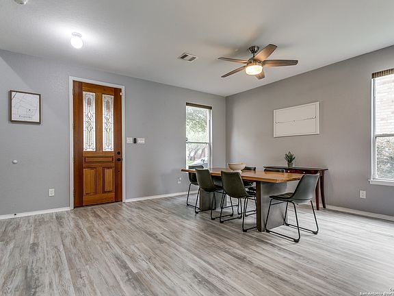 2nd image of 20827 FOOTHILL PINE