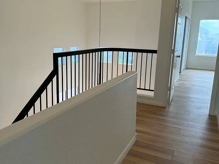 7989 Blue Brook Dr — Photo 4
