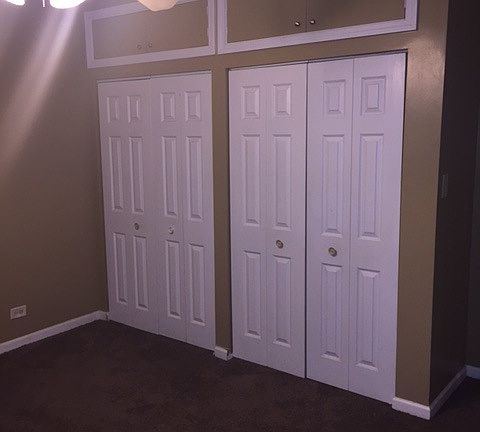 Master Bedroom w/Overhead Storage/Dual Closet