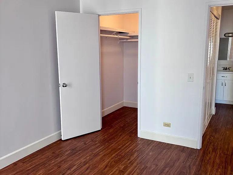 796 Isenberg St #9B — Photo 11