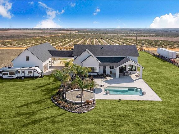 4th image of 1109 Minute Mann Rd