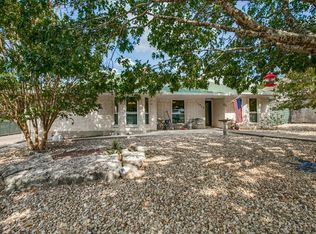 1313 Malibu Dr N, Kerrville, TX 78028