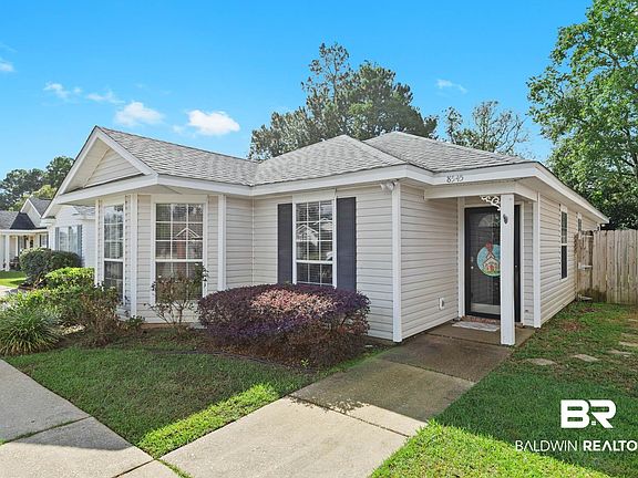 3rd image of 8545 Brandy Oak Ct