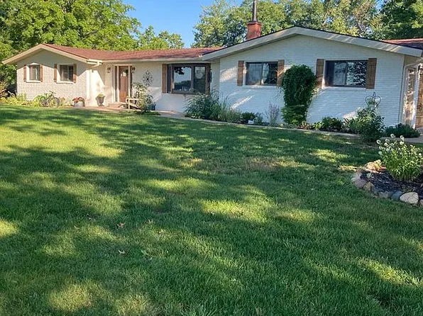 22106 132nd St, Bloomfield, IA 52537