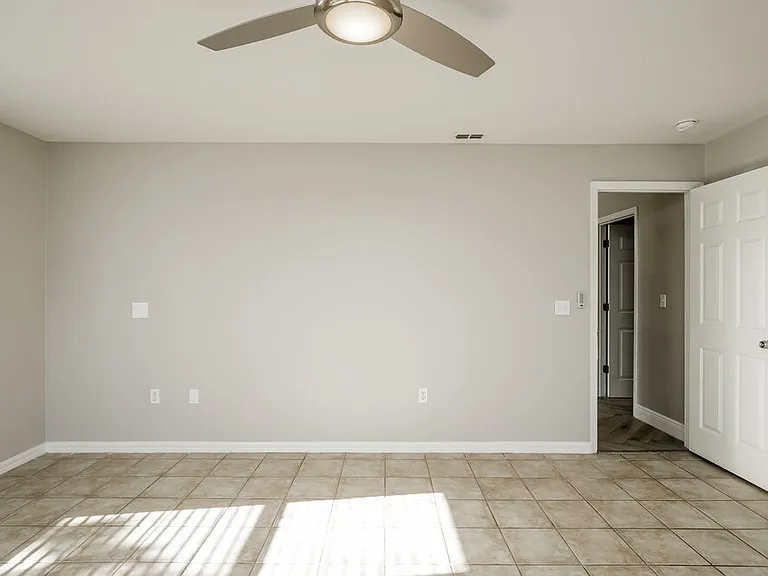 2877 Middleton Cir — Photo 11
