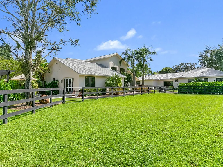 14965 Oatland Ct — Photo 45