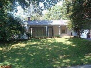 211 Coppinger Dr, Saint Louis, MO 63135