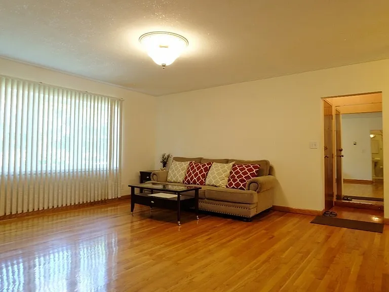 157 Lake Shore Rd #2 — Photo 17