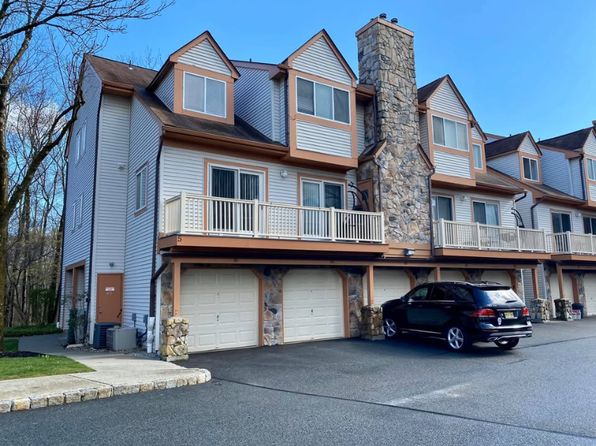 185 Woods Edge Dr