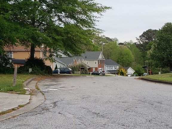 4th image of 4766 Brasac Dr