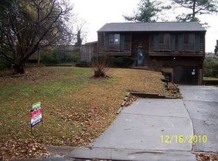 1370 Tucker Woods Dr, Norcross, GA 30093