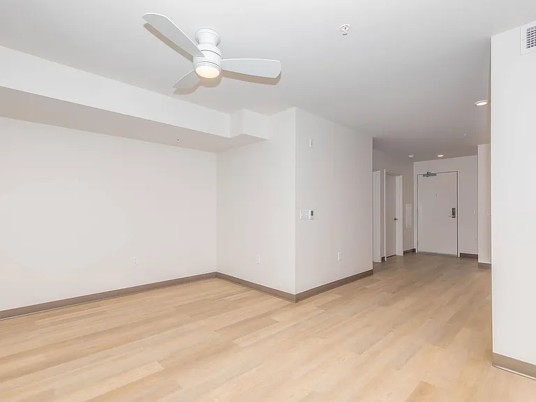 Beacon Pacific Village Apartments — Photo 39