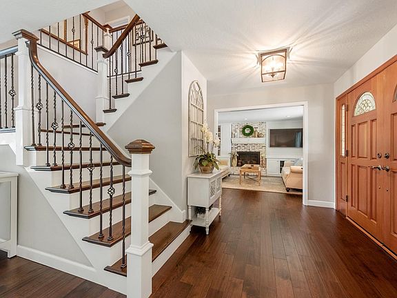 5th image of 107 Calfhill Ct
