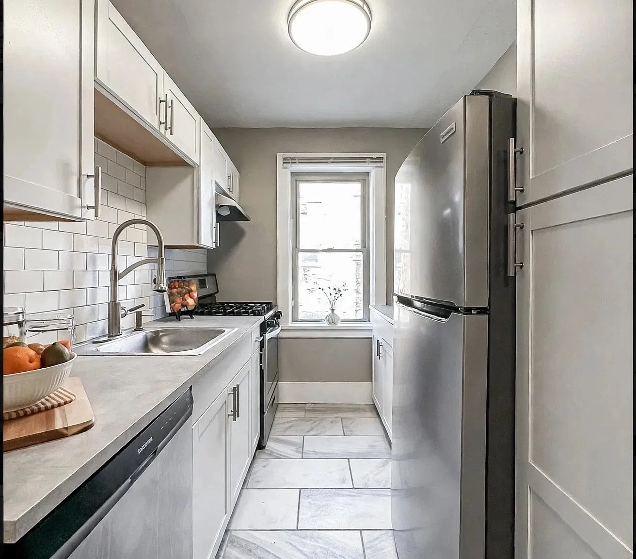 2771 Robertson Ave — Photo 1