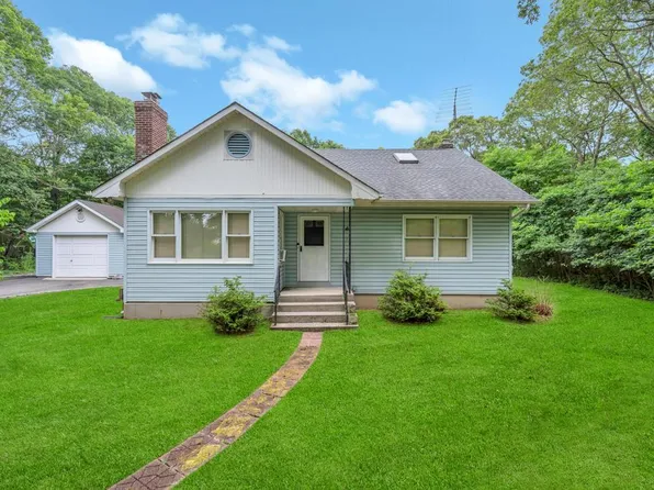 49 Stephano Road, East Patchogue, NY 11772