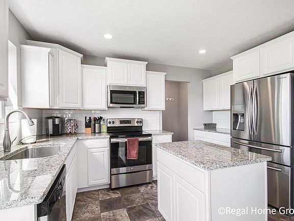 4th image of 1704 Sunny Glen Dr SE