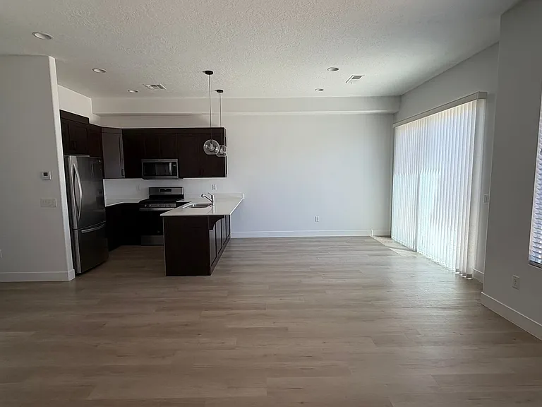 2720 E Rain Tree St — Photo 4