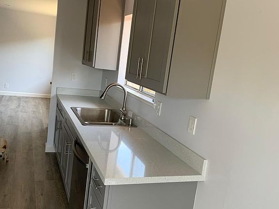 2nd image of 2585 Skylark Dr