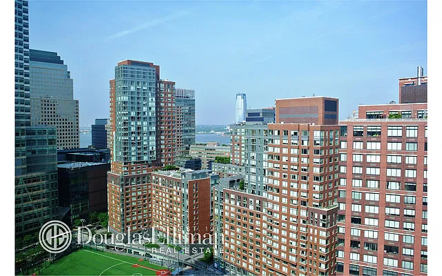 Rented by Douglas Elliman | media 7