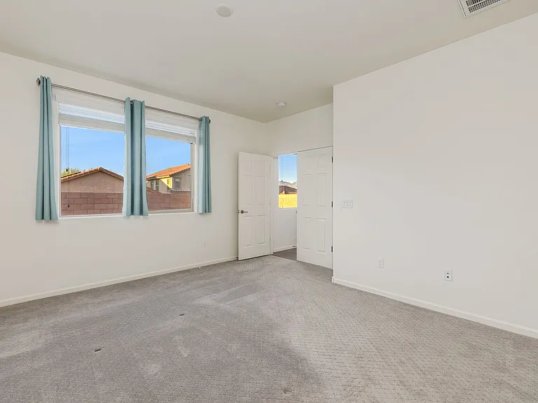 11415 E Glowing Sunset Dr — Photo 17