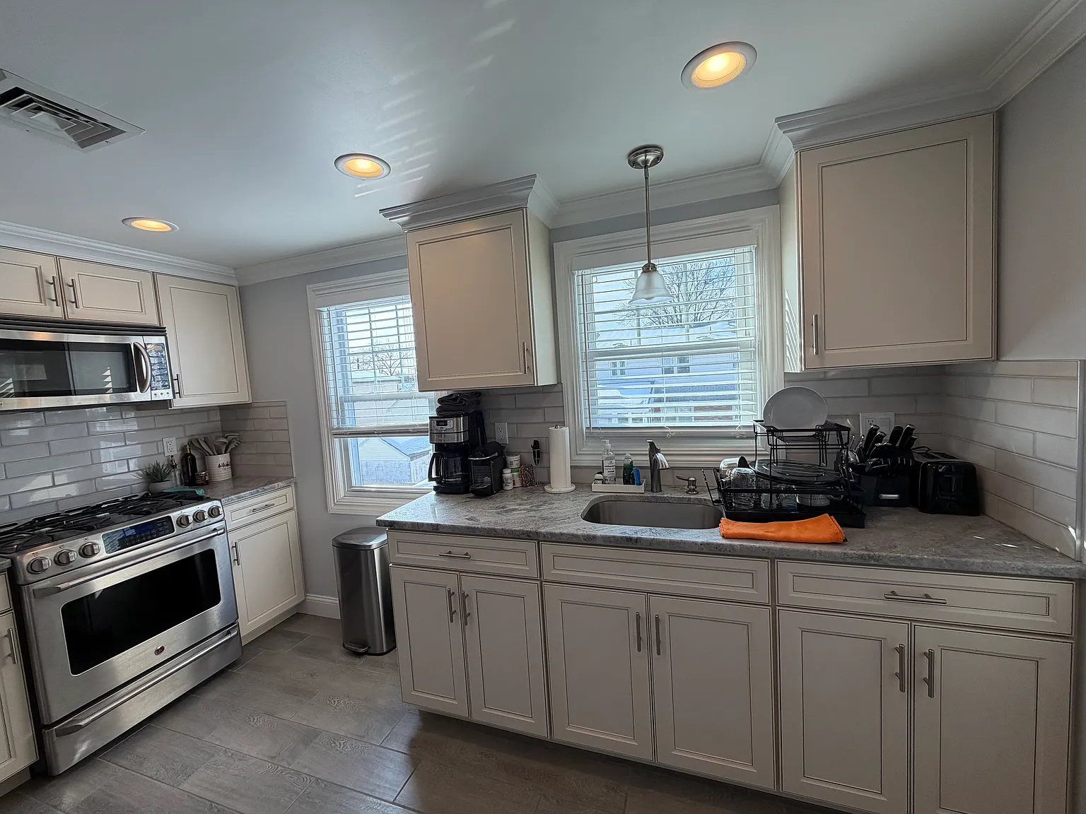 1 bed, 650 sqft, $1,850 — Photo 3