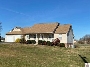 173 Hunters Ln, Calvert City, KY 42029