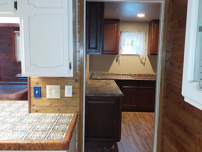 1490 Seminole Dr — Photo 6