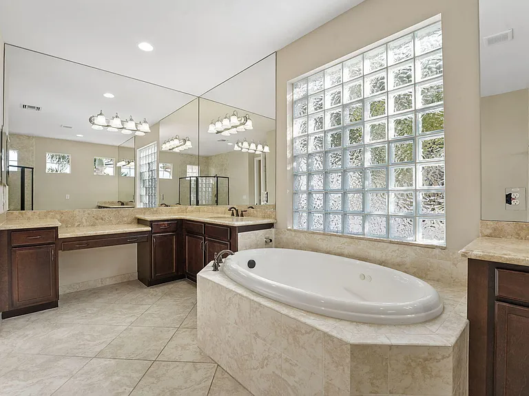8256 Savara Streams Ln — Photo 27
