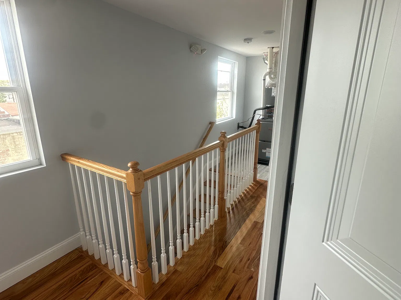 3 bed, 850 sqft, $2,350 — Photo 3