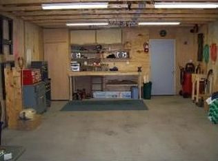 919 41st St SE, Minot, ND 58701
