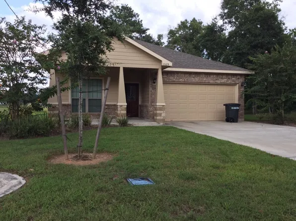 1329 Edgewood, Liberty, TX 77575