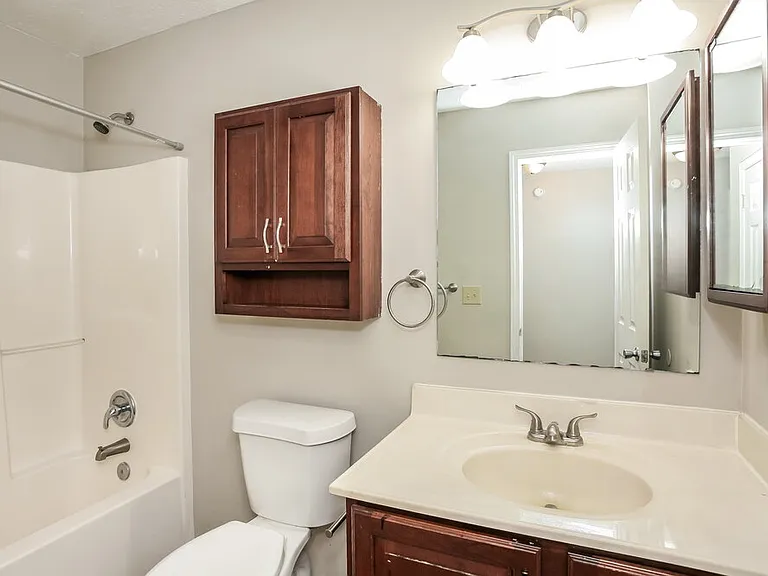 5805 Tanager Ln — Photo 11