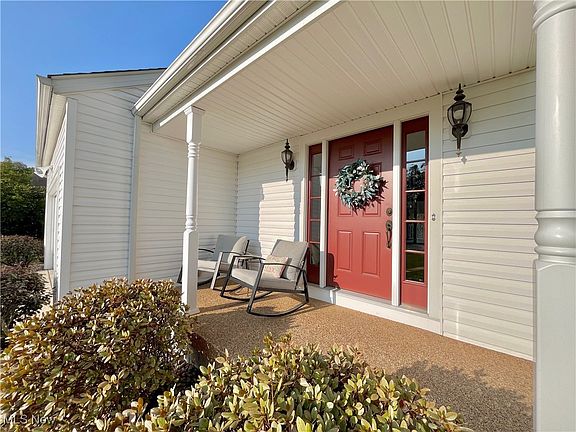 4th image of 7450 Bittersweet Ln