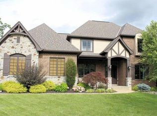 9500 Zig Zag Rd, Cincinnati, OH 45242