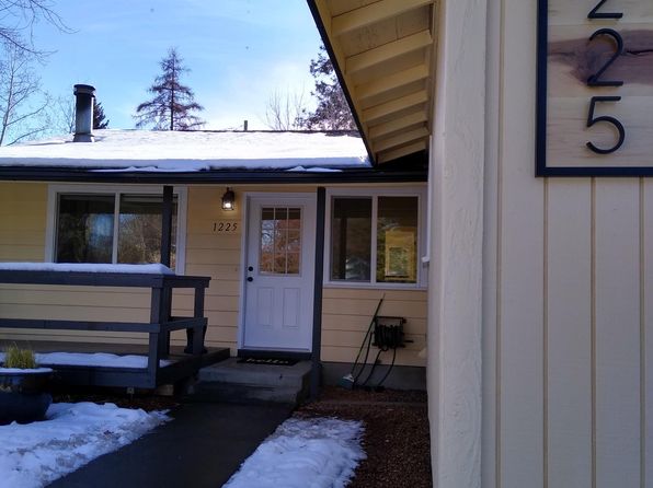 1225 NW Davenport Ave