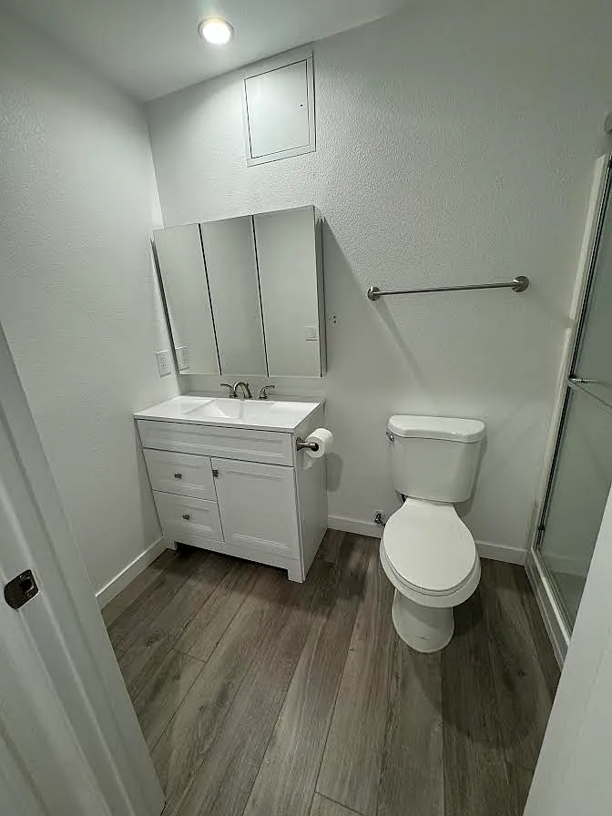 Studio, 225 sqft, $1,250 — Photo 4