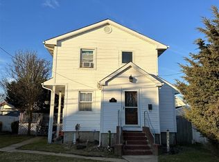 64 Sagamore Rd, Island Park, NY 11558