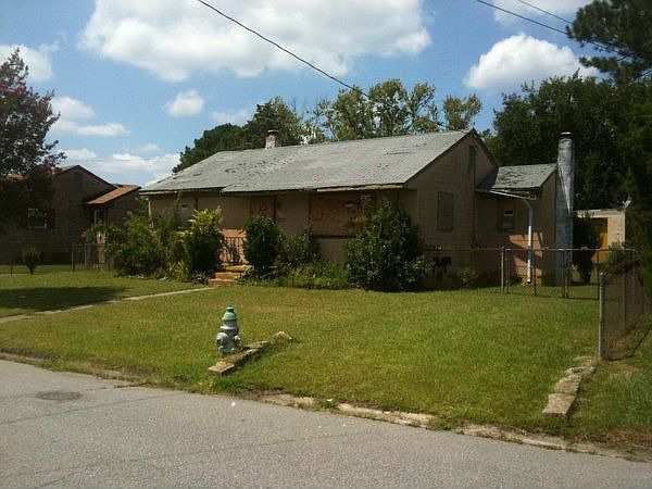 2nd image of 510 Weaver Cir