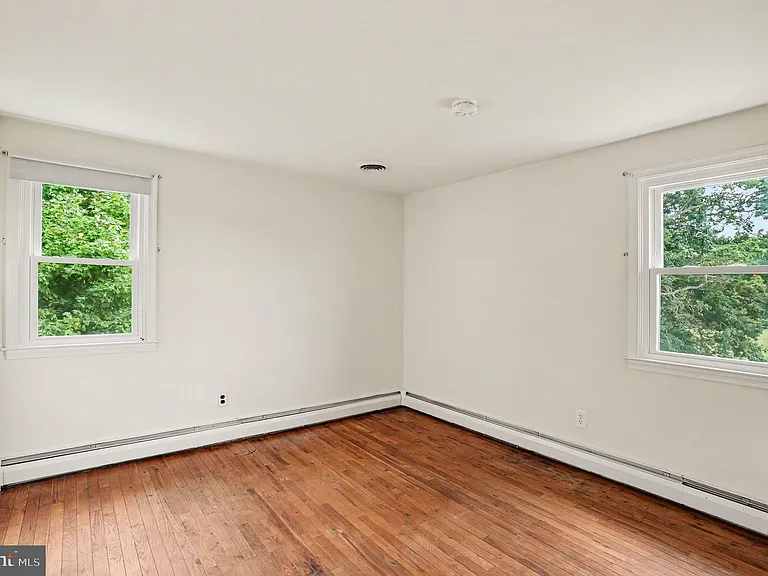 712 E Pine Ford Rd — Photo 17