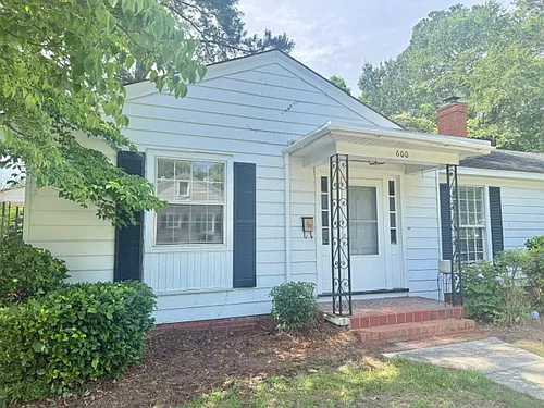 600 W Cedar St Photo 1
