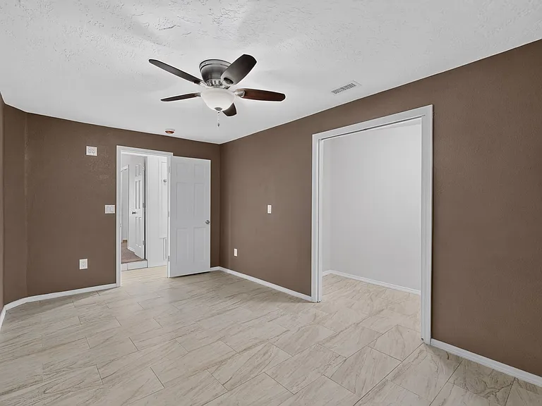 823 San Lorenzo Ave NW — Photo 20