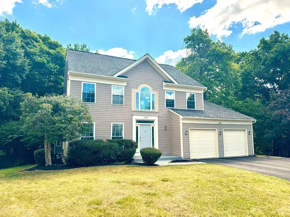 10303 Augusta Ct, Fredericksburg, VA 22408