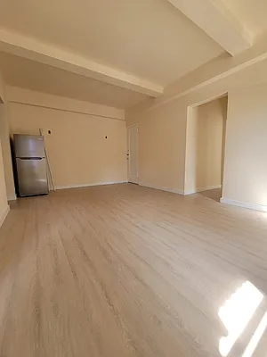 Rented by David Francis New York LLC | media 8