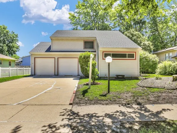 2314 Mulberry Ct, Champaign, IL 61821