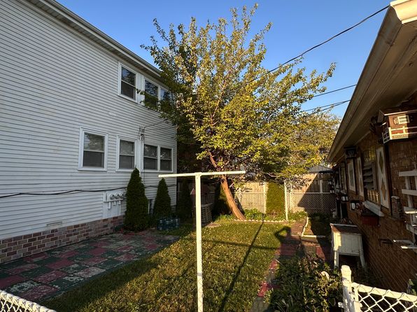 5837 W Lawrence Ave #2