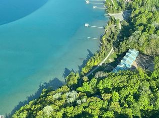 5454 Shoreline Dr #6, Benzonia, MI