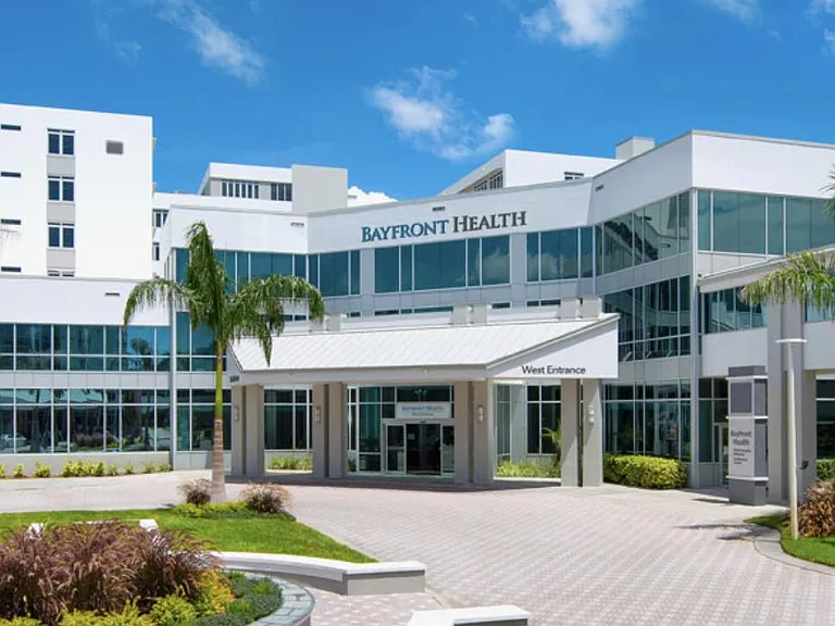 8 mins to Bayfront Hospital
