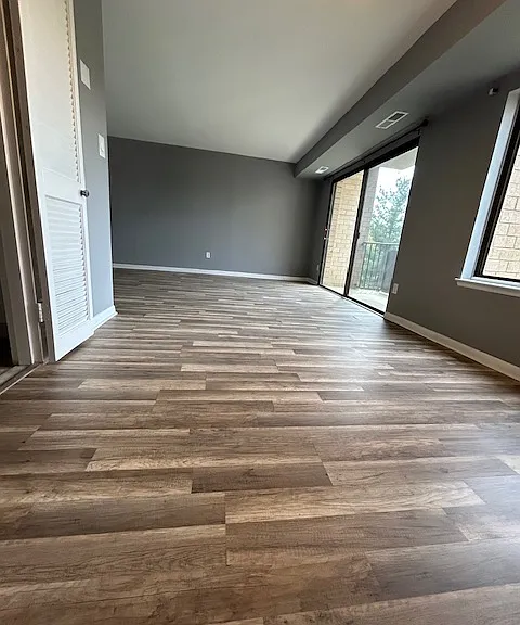Dining off of kitchen