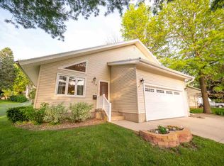 129 Windsor Dr, Waterloo, IA 50701